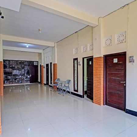 Oyo 91864 Holistic Stay Jimbaran Kültér fotó