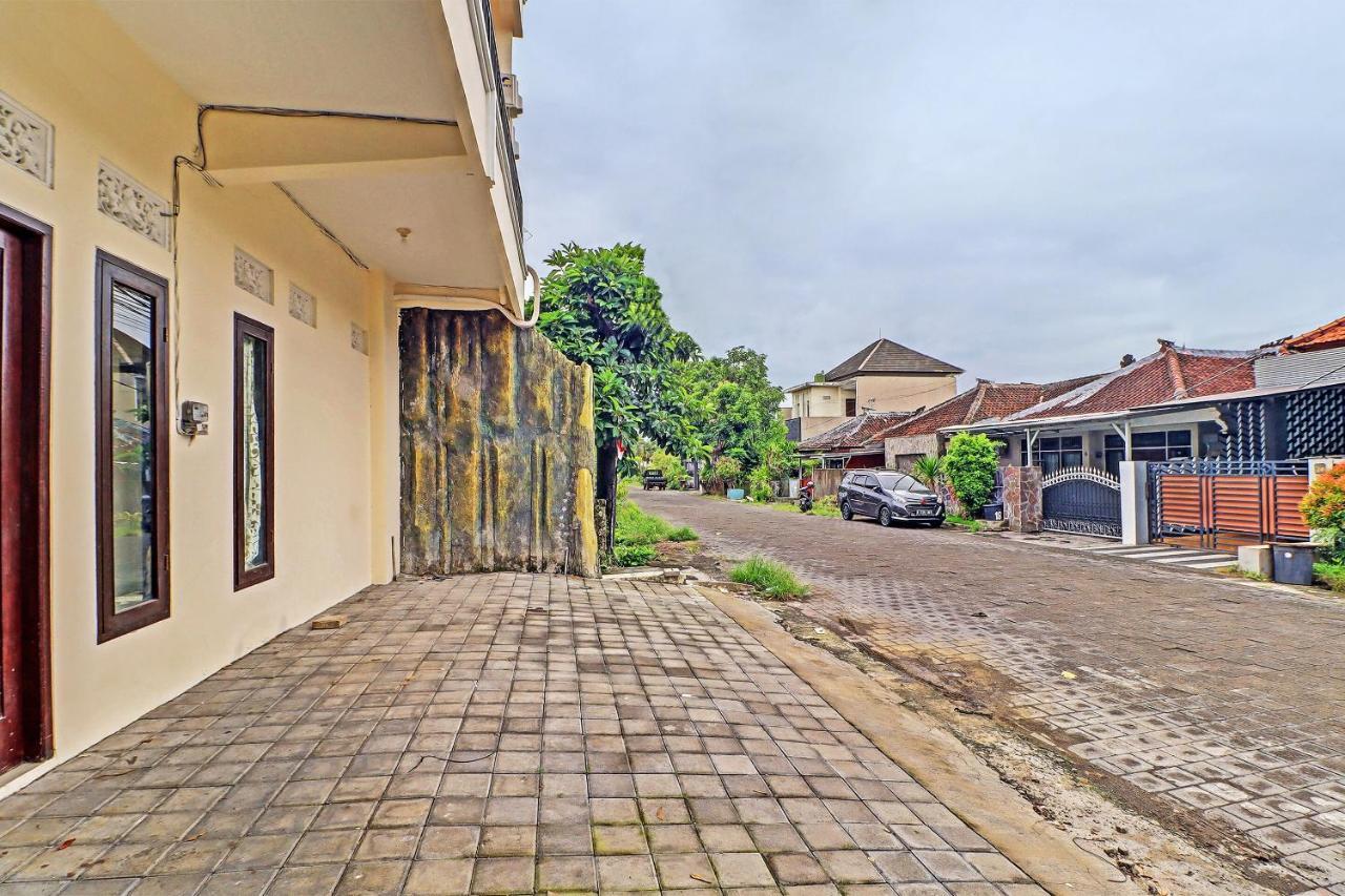 Oyo 91864 Holistic Stay Jimbaran Kültér fotó