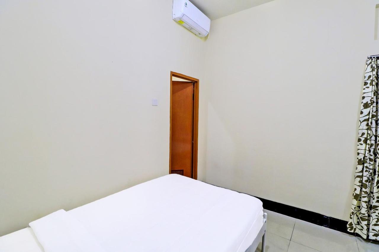 Oyo 91864 Holistic Stay Jimbaran Kültér fotó