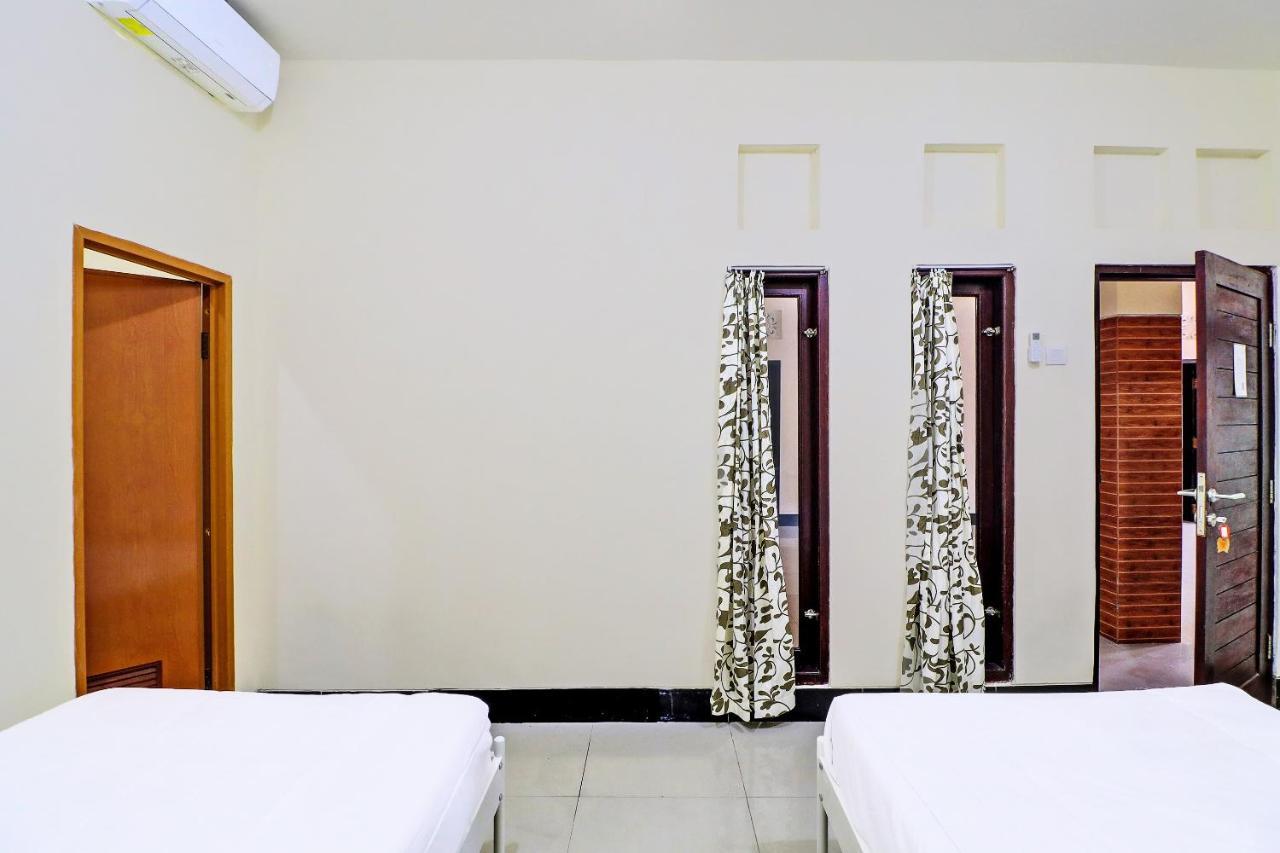 Oyo 91864 Holistic Stay Jimbaran Kültér fotó