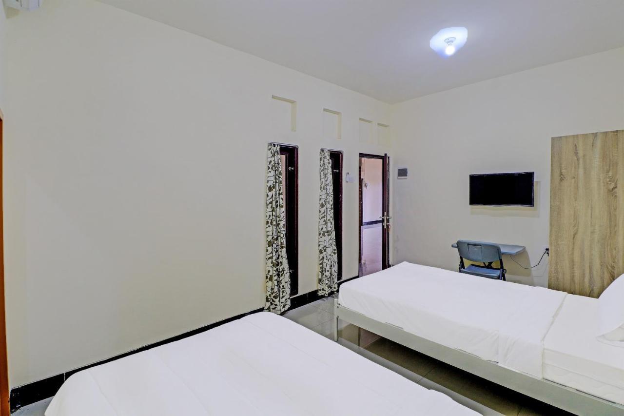Oyo 91864 Holistic Stay Jimbaran Kültér fotó